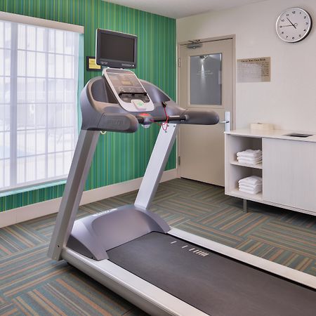 Holiday Inn Express Westley By Ihg Экстерьер фото