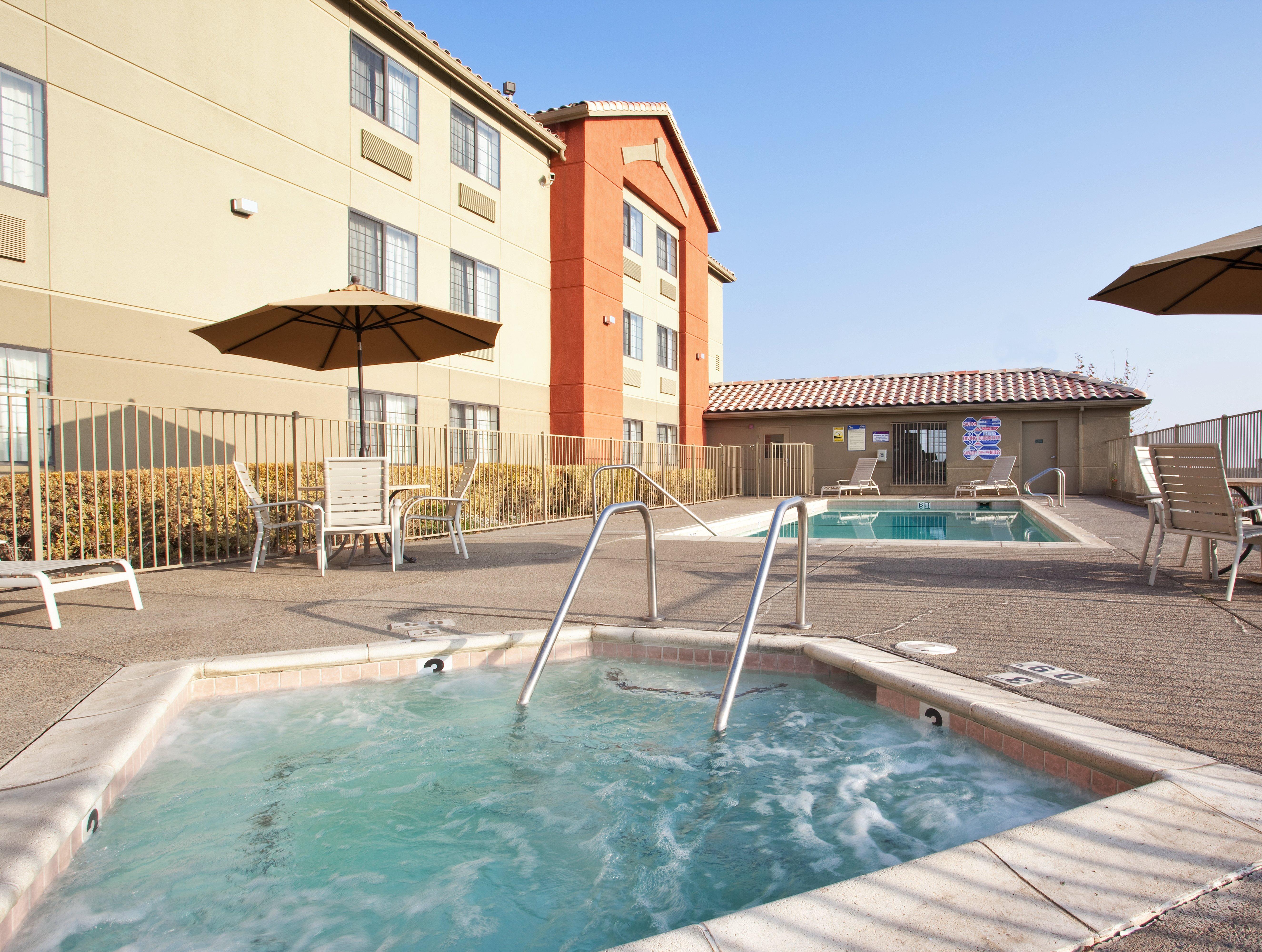 Holiday Inn Express Westley By Ihg Экстерьер фото