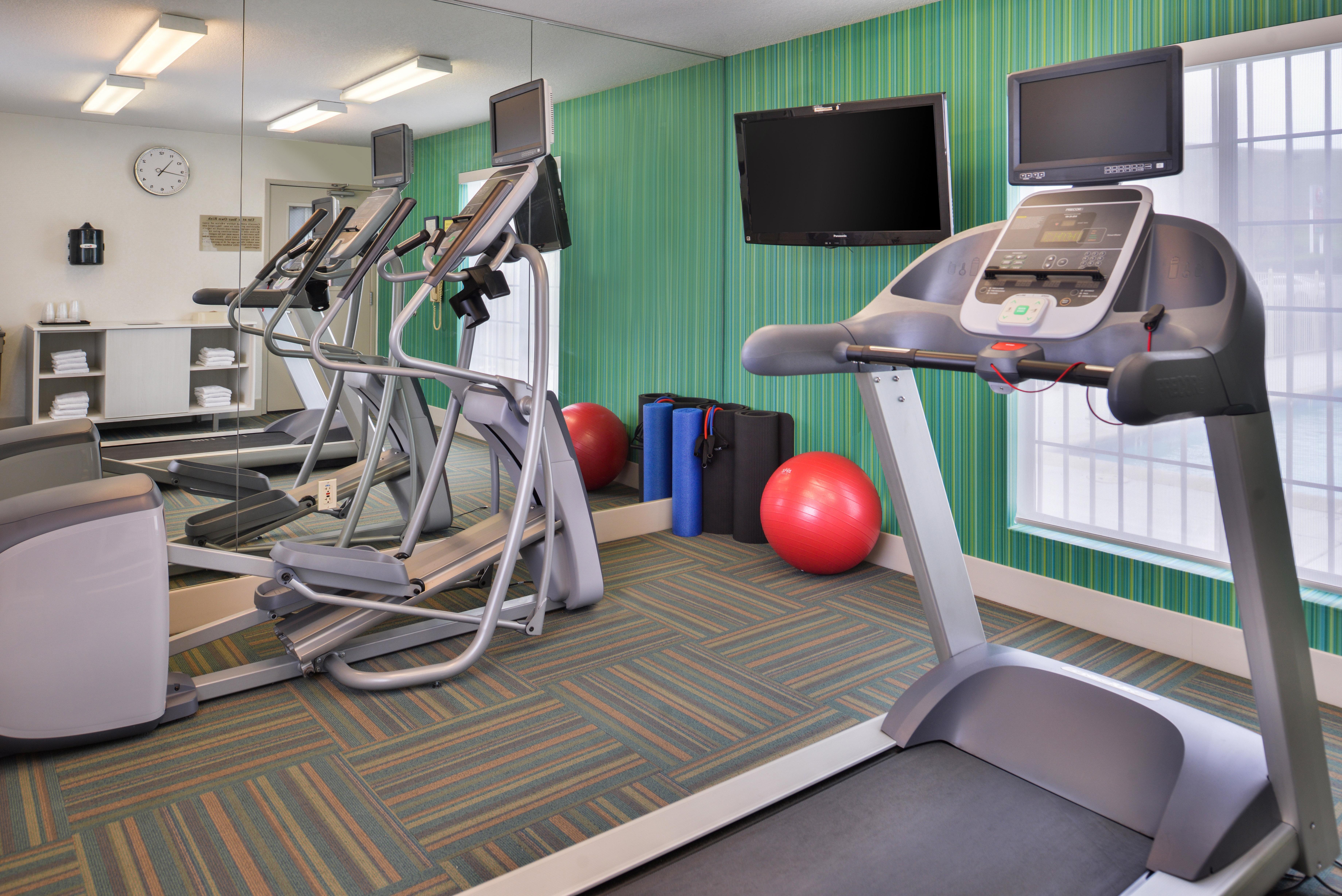 Holiday Inn Express Westley By Ihg Экстерьер фото