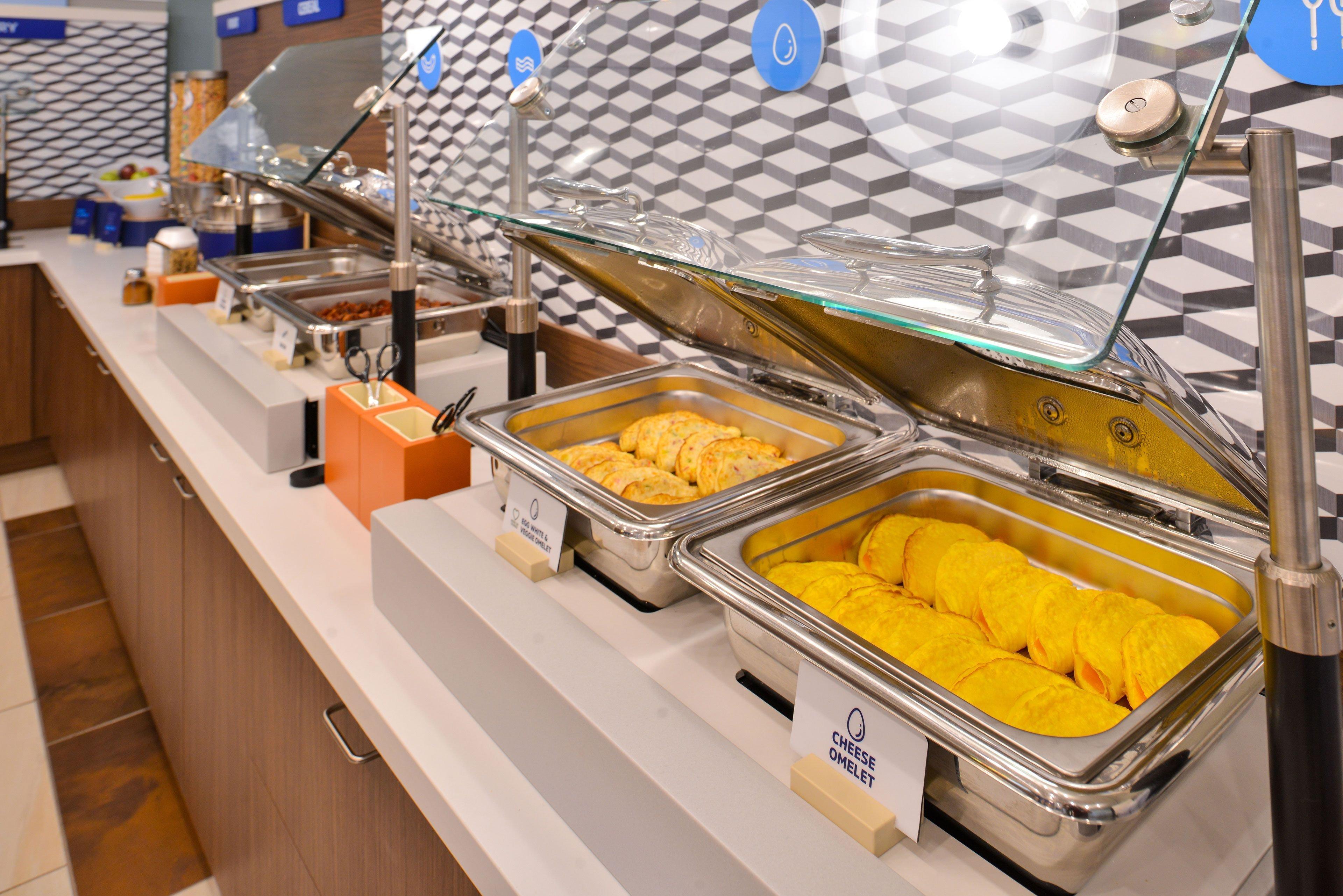 Holiday Inn Express Westley By Ihg Экстерьер фото