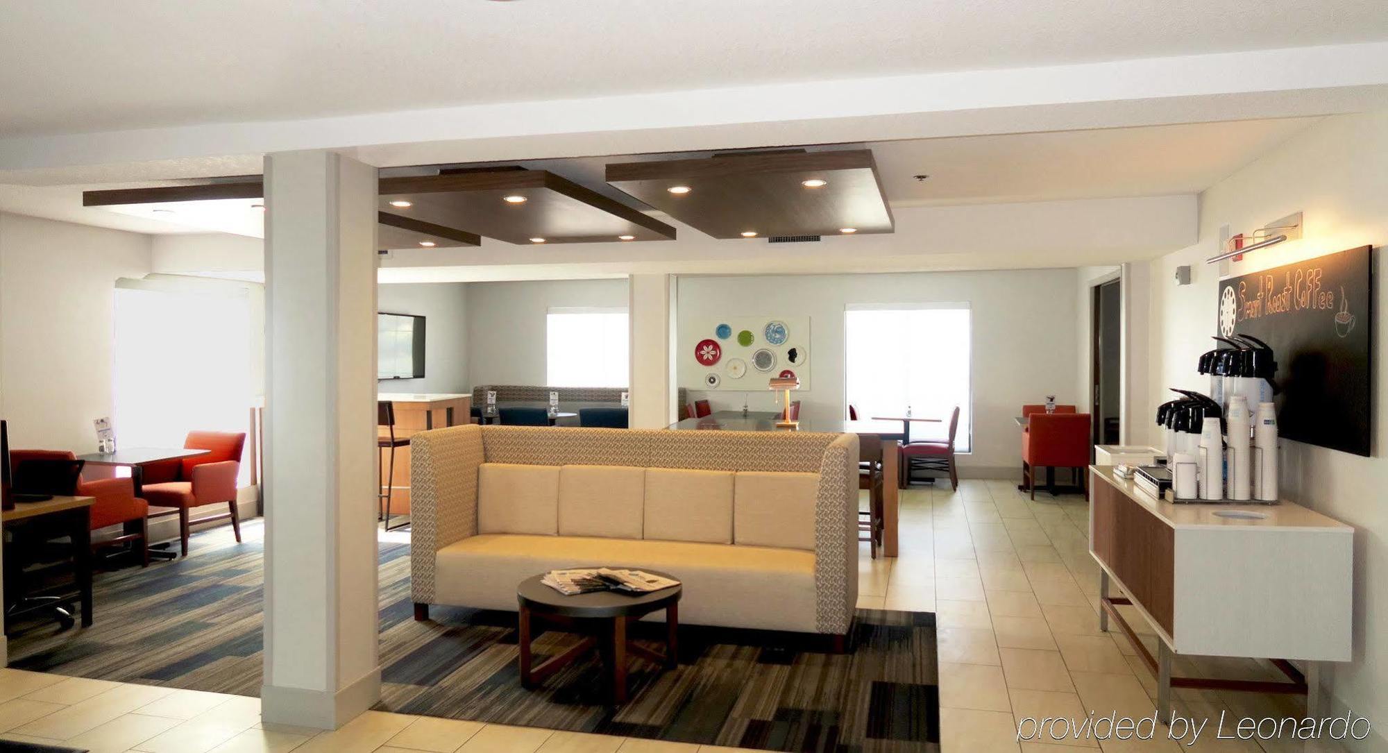 Holiday Inn Express Westley By Ihg Экстерьер фото